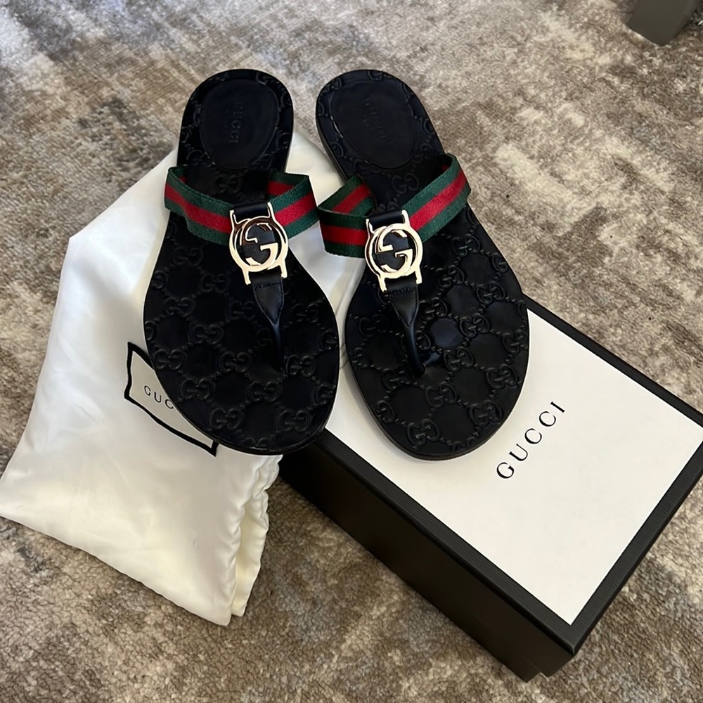 Gucci Sandals, Size 7.